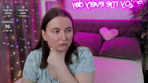 Snapshot of katyaneilson chatting on 04-30-26, 07:04 Kate online show from 04-30-26, 07:04