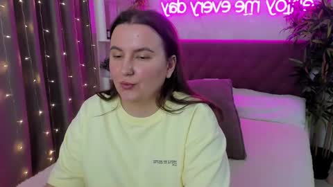 Snapshot of katyaneilson chatting on 05-02-26, 06:51 Kate online show from 05-02-26, 06:51