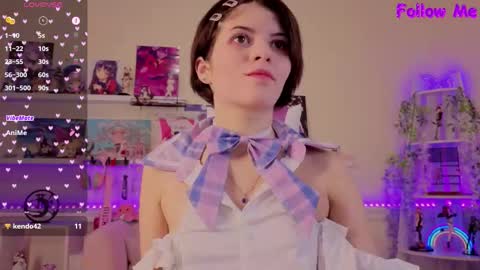 Snapshot of katyazaitseva chatting on 11-22-25, 01:32 Katya online show from 11-22-25, 01:32