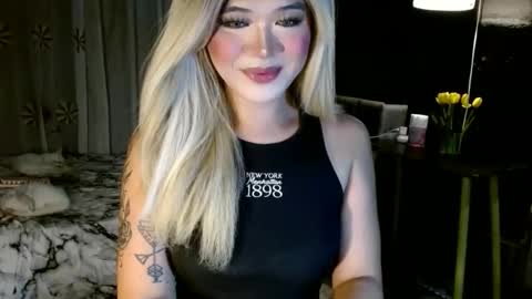 Snapshot of katykiat chatting on 10-21-25, 06:41 katykiat online show from 10-21-25, 06:41