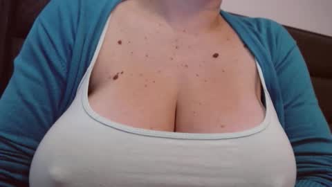 Katy online show from 10-24-25, 04:53