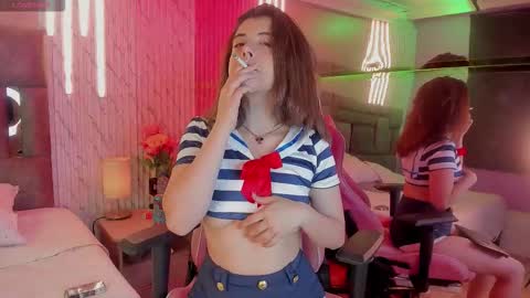 Snapshot of katyparisi chatting on 02-06-26, 08:12 Katy Parisi online show from 02-06-26, 08:12