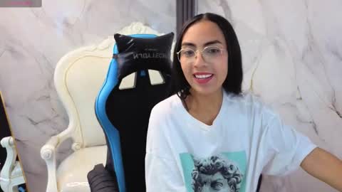 Snapshot of katyrider_a chatting on 10-04-25, 01:20 katyrider_a online show from 10-04-25, 01:20