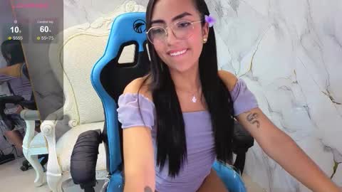 Snapshot of katyrider_a chatting on 10-08-25, 01:31 katyrider_a online show from 10-08-25, 01:31