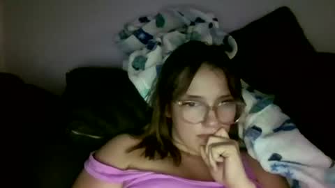 Snapshot of katyval chatting on 07-24-26, 09:02 katyval online show from 07-24-26, 09:02