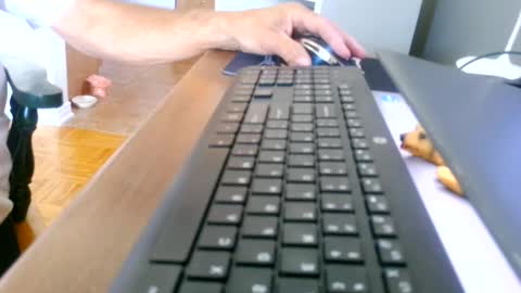Snapshot of kawa98karbu chatting on 06-23-26, 12:47 kawa98karbu online show from 06-23-26, 12:47