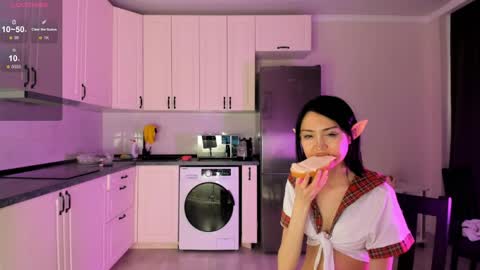 Snapshot of kawai_mai chatting on 05-17-26, 01:51 mai online show from 05-17-26, 01:51