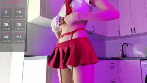 Snapshot of kawai_mai chatting on 06-12-26, 01:43 mai online show from 06-12-26, 01:43