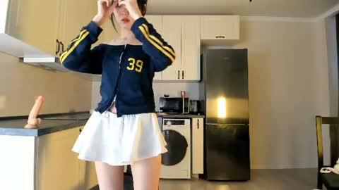 Snapshot of kawai_mai chatting on 06-30-26, 01:34 mai online show from 06-30-26, 01:34