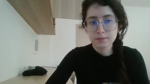 Snapshot of kawaii_snowflake chatting on 11-26-25, 01:01 kawaii snowflake online show from 11-26-25, 01:01