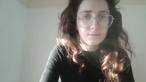 Snapshot of kawaii_snowflake chatting on 12-22-25, 01:19 kawaii snowflake online show from 12-22-25, 01:19