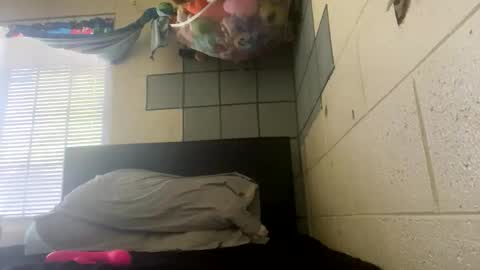 kay_la online show from 04-16-26, 04:19