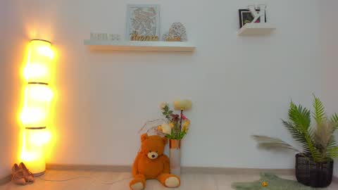 Snapshot of kaya_kiss chatting on 02-23-25, 07:33 Kaya online show from 02-23-25, 07:33