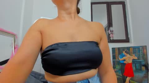 Snapshot of kaya_kiss chatting on 09-13-25, 03:28 Kaya online show from 09-13-25, 03:28