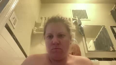 Snapshot of kayceexx33 chatting on 05-14-26, 01:18 kayceexx33 online show from 05-14-26, 01:18