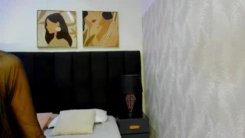 Kayla  online show from 09-15-25, 11:32