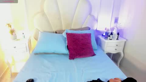 kaylachannell online show from 12-13-25, 09:09