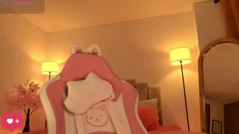 Kayla  online show from 11-29-25, 05:54