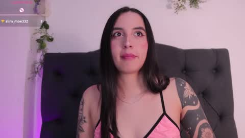 Snapshot of kaylee_lee chatting on 04-28-26, 04:06 kaylee_lee online show from 04-28-26, 04:06