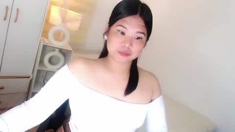 Snapshot of kayleepinay chatting on 04-07-26, 07:03 Y O U R F U T U R E K A Y L E E online show from 04-07-26, 07:03