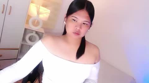 Snapshot of kayleepinay chatting on 04-10-26, 03:28 Y O U R F U T U R E K A Y L E E online show from 04-10-26, 03:28