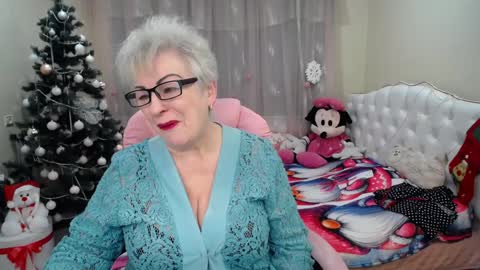 kaylesmoll online show from 01-04-25, 07:13