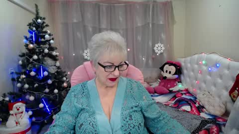 kaylesmoll online show from 01-12-25, 05:45