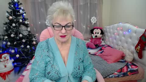 kaylesmoll online show from 01-18-25, 05:41