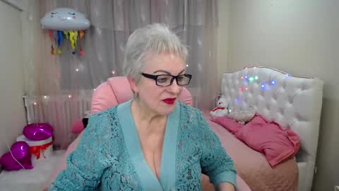 kaylesmoll online show from 01-29-25, 07:11