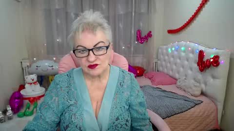 kaylesmoll online show from 02-20-25, 02:40