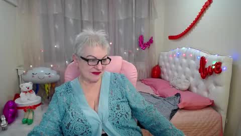 kaylesmoll online show from 02-23-25, 01:57
