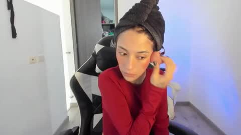 kaylie online show from 02-12-26, 02:45