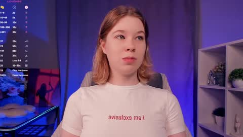 Hi Im Arina 3 online show from 10-25-25, 11:29