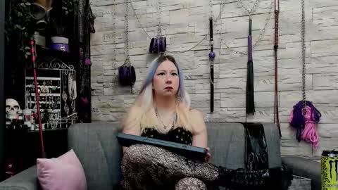 Miss Kazia online show from 12-15-25, 12:48