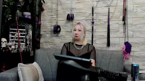 Snapshot of kaziaswart chatting on 05-07-26, 01:00 Miss Kazia online show from 05-07-26, 01:00