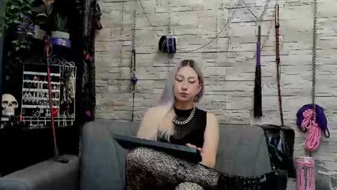 Snapshot of kaziaswart chatting on 06-19-26, 11:30 Miss Kazia online show from 06-19-26, 11:30