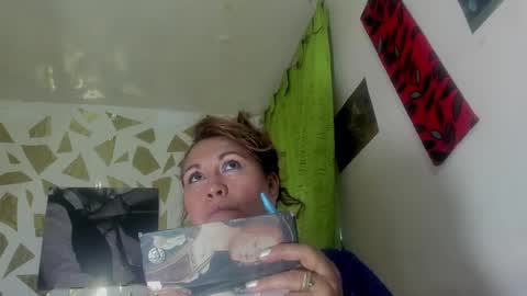 Snapshot of kazsandrah chatting on 11-09-25, 10:08 KAZSANDRAH online show from 11-09-25, 10:08