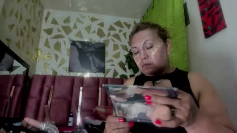 Snapshot of kazsandrah chatting on 11-15-25, 10:37 KAZSANDRAH online show from 11-15-25, 10:37