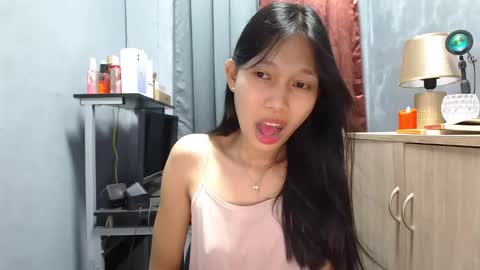 Its me Cora online show from 09-11-25, 04:56