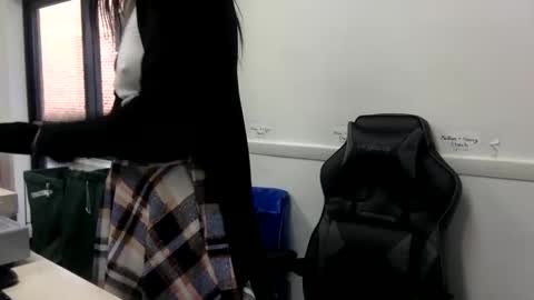 Snapshot of kcupcake chatting on 02-05-26, 05:17 KCupCakes online show from 02-05-26, 05:17