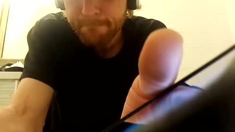 Snapshot of kdogluke chatting on 05-12-26, 03:25 kdogluke online show from 05-12-26, 03:25