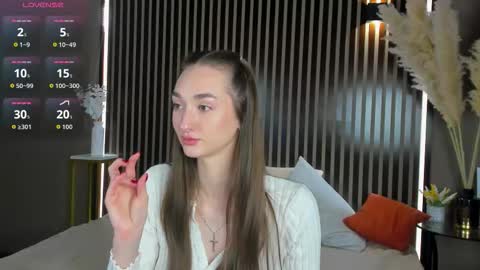 Kelly GMT 2 Su We Th Fr Sa   0300AM-09-00AM   online show from 02-17-26, 04:31