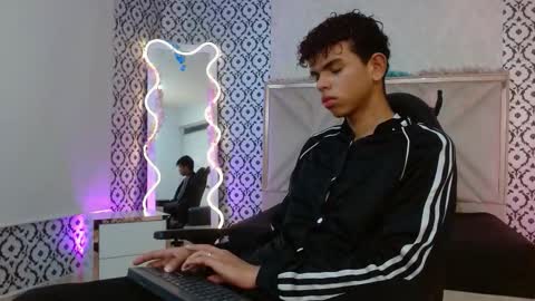 Snapshot of keahi_tay chatting on 02-18-26, 12:56 keahi online show from 02-18-26, 12:56