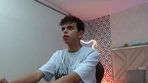 Snapshot of keahi_tay chatting on 03-01-26, 11:34 keahi online show from 03-01-26, 11:34