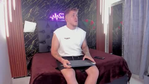 Keane online show from 12-02-25, 12:54