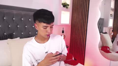 Snapshot of keen_nico chatting on 02-23-26, 12:24 nico online show from 02-23-26, 12:24