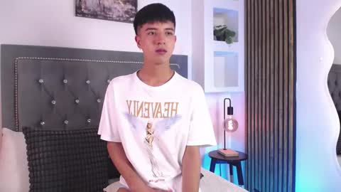 Snapshot of keen_nico chatting on 02-26-26, 01:10 nico online show from 02-26-26, 01:10