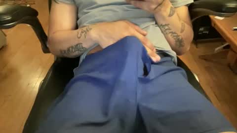 Keesey23 online show from 06-09-26, 03:51