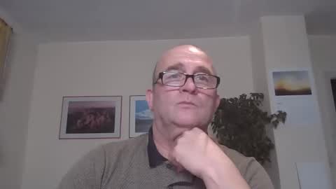 keilie1 online show from 12-26-24, 06:54