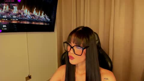 Snapshot of keily_brox chatting on 06-22-26, 05:37 Keily brox online show from 06-22-26, 05:37